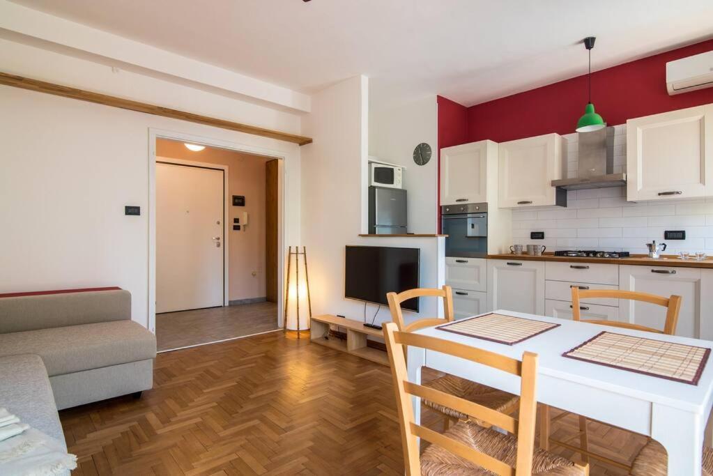 Enjoy Home - Bilocale Sulle Riviere A Due Passi Dalla Specola Padova Kültér fotó