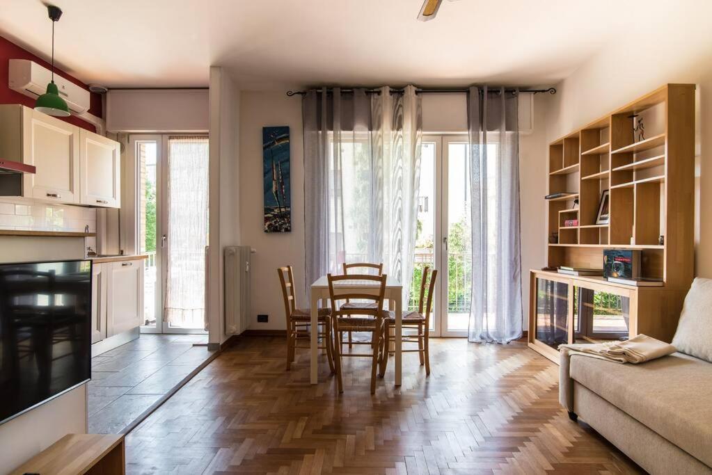 Enjoy Home - Bilocale Sulle Riviere A Due Passi Dalla Specola Padova Kültér fotó
